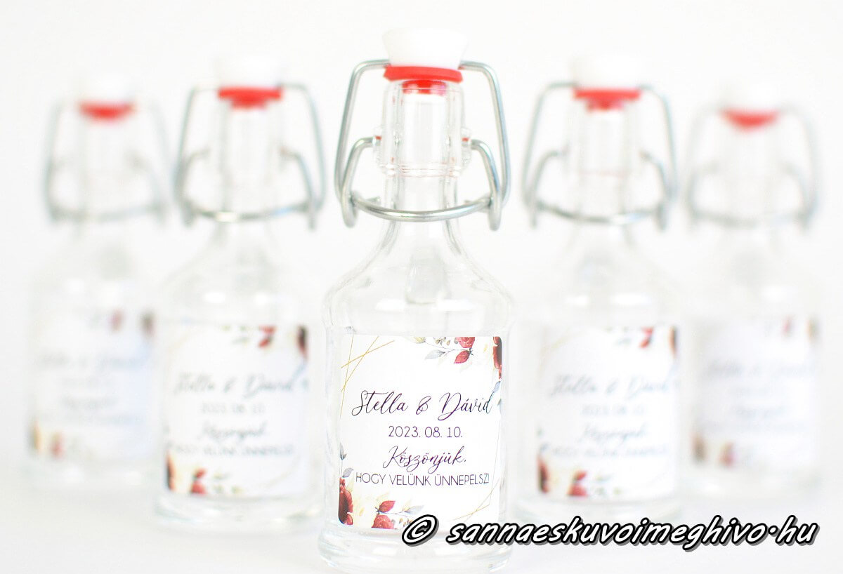 koszonetajandek-mini-uveg-sannaeskuvoimeghivo-25033019 Köszönetajándék mini pálinkás üvegen geometrikus mintájú matrica