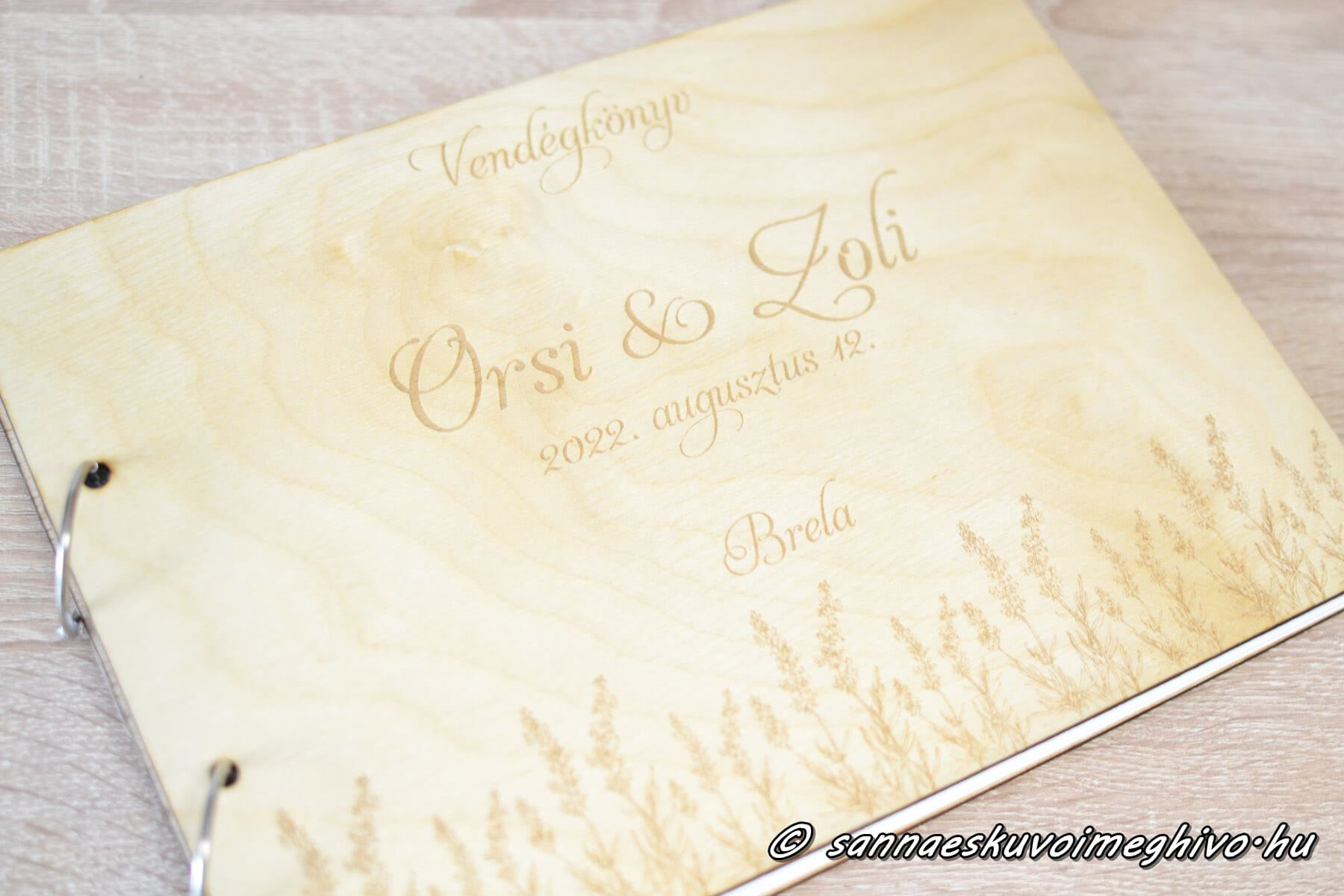 vendegkonyv-extra-sannaeskuvoimeghivo2207271 Extra Vendégkönyv fa borító