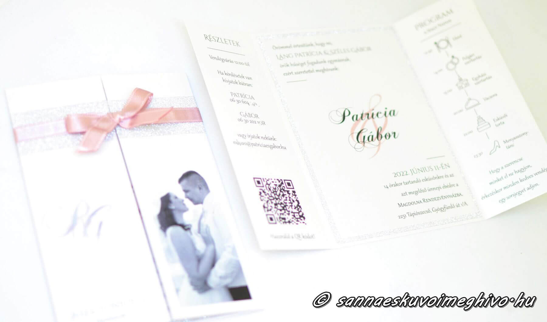 eskuvoi-meghivo-ragyogo-szerelem-sannaeskuvoimeghivo-2311234 Ragyogó szerelem fényképpel, szalaggal, csillogó papírral kinyitva