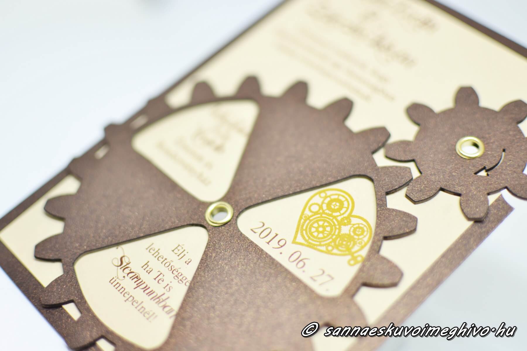 eskuvoi-meghivo-steampunk-sannaeskuvoimeghivo-2311264 Steampunk stílusú esküvői meghívóm fogaskerekek közelről