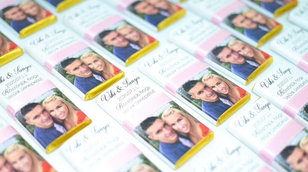 Csokoládé köszönetajándék blog szabadtéri esküvő