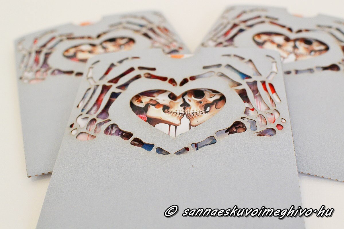 eskuvoi-meghivo-hard-rock-sannaeskuvoimeghivo-2406112 Hard rock esküvői meghívók lézervágott szürke tok közelről