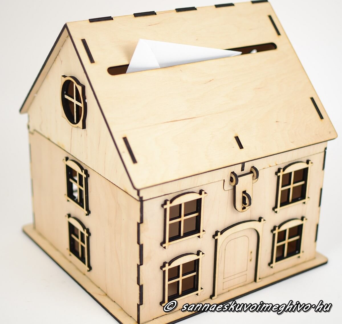 fa-naszajandek-gyujto-doboz-sannaeskuvoimeghivo-2410111 Fa nászajándék gyűjtő