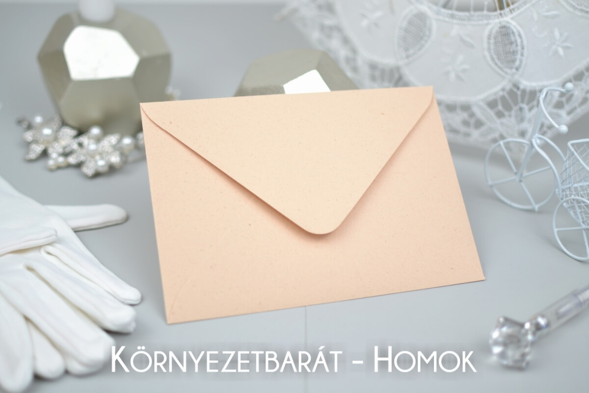 eskuvoi-boritek-kornyezetbartat-homok-sannaeskuvoimeghivo-250321 Esküvői boríték V záródás homok szín környezetbarát papír