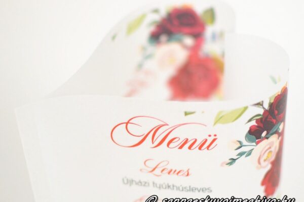 Menühenger Szív alakban hajtva