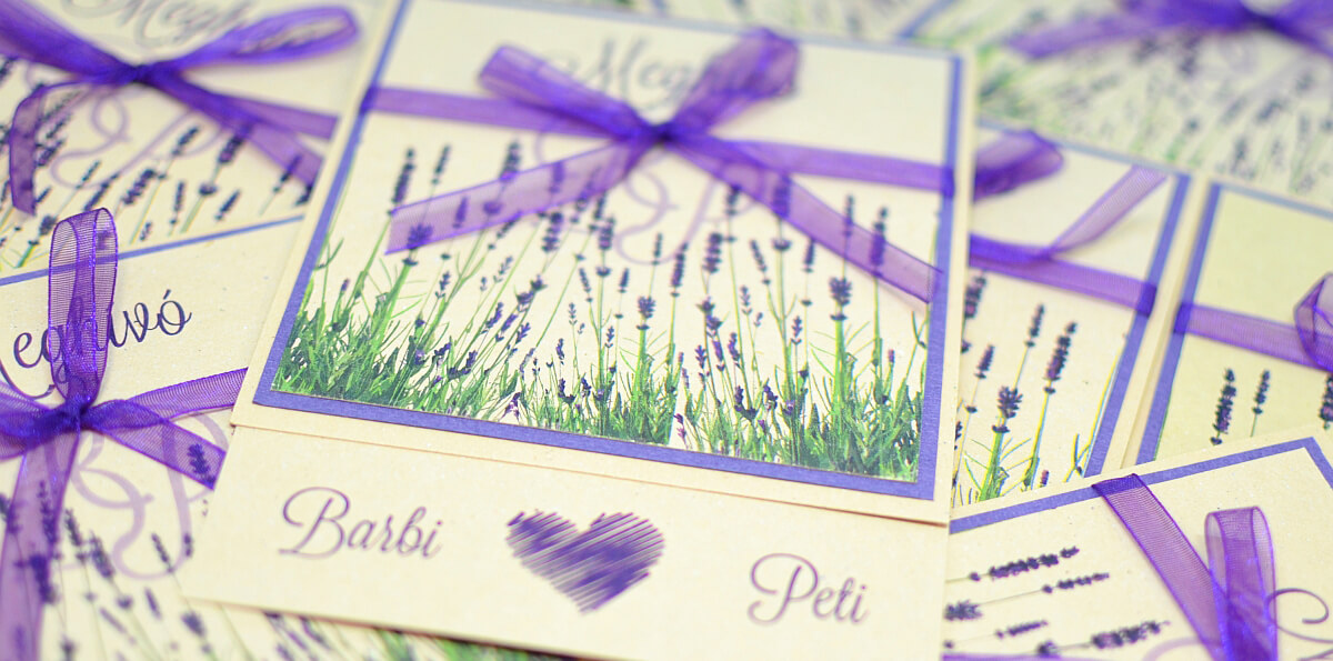 Újrahasznosított meghívó papír esküvőre – fenntartható, de szép is?